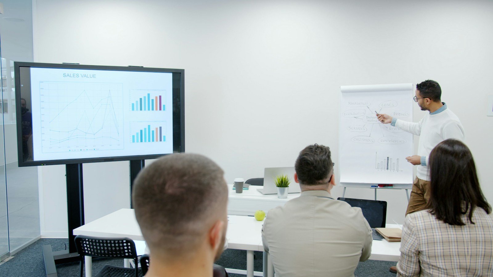Corporate Events: Bring people and ideas together